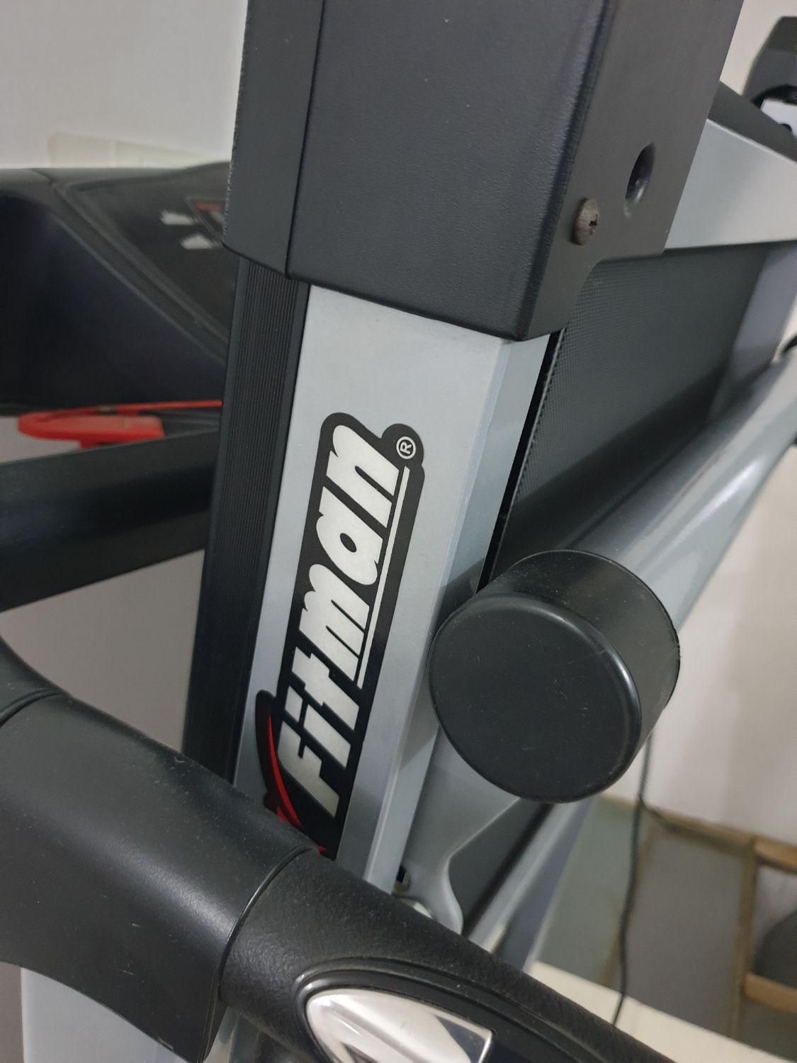 فروش فوری یک عدد تردمیل  تایوانی با تسمه کاملا نو|تجهیزات ورزشی|اراک, |دیوار