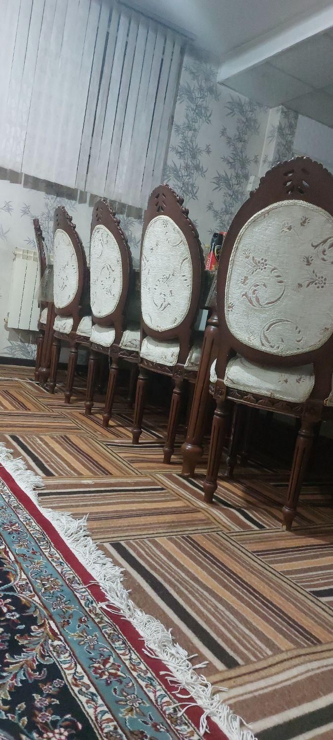 فروش میزغذا خوری ده نفره.|میز و صندلی غذاخوری|شیراز, قلعه شاهزاده بیگم|دیوار