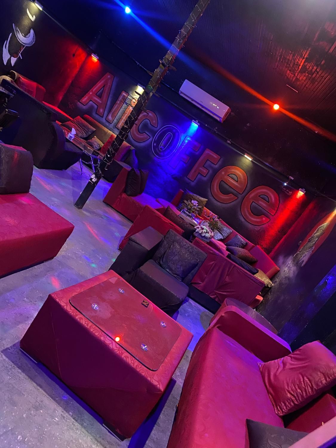 سالن علی کافه برای جشن تولد ۷ ساعت ۹۵۰تومن|خدمات پذیرایی، مراسم|رشت, نیروی دریایی|دیوار