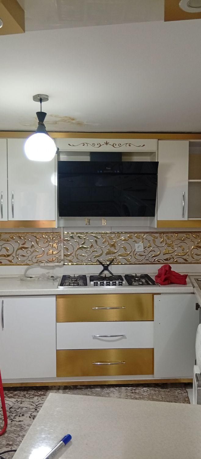 نصاب کابینت کمددیواری خورده کاری|خدمات پیشه و مهارت|مشهد, شهرک رازی (شهرک غرب)|دیوار