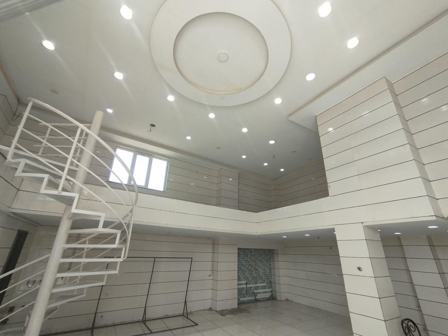 مغازه اصلی بیسیم 170مترتابلوخور+انبار+واحدمسکونی|اجارهٔ مغازه و غرفه|زنجان, |دیوار