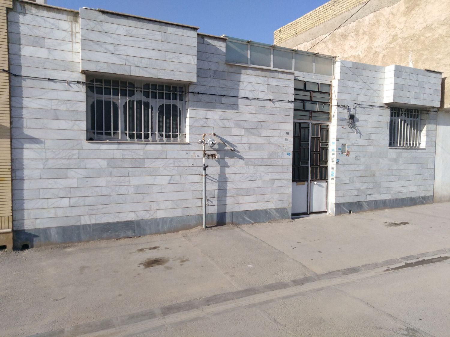 فروش خانه ویلایی ۲۱۰متری  صاحب دیوان|فروش خانه و ویلا|شیراز, دشت چنار|دیوار