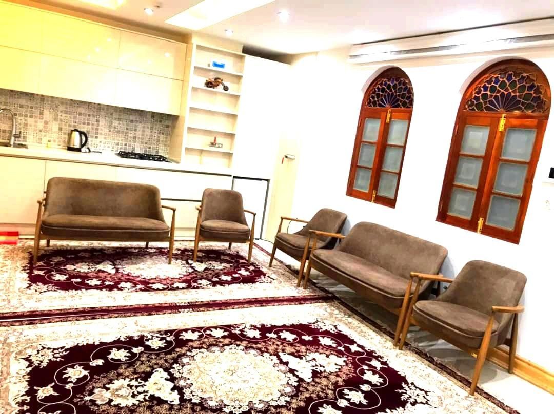 منزل مبله نوساز مرکز شهر نزدیک ساحل|اجارهٔ کوتاهمدت آپارتمان و سوئیت|بوشهر, |دیوار