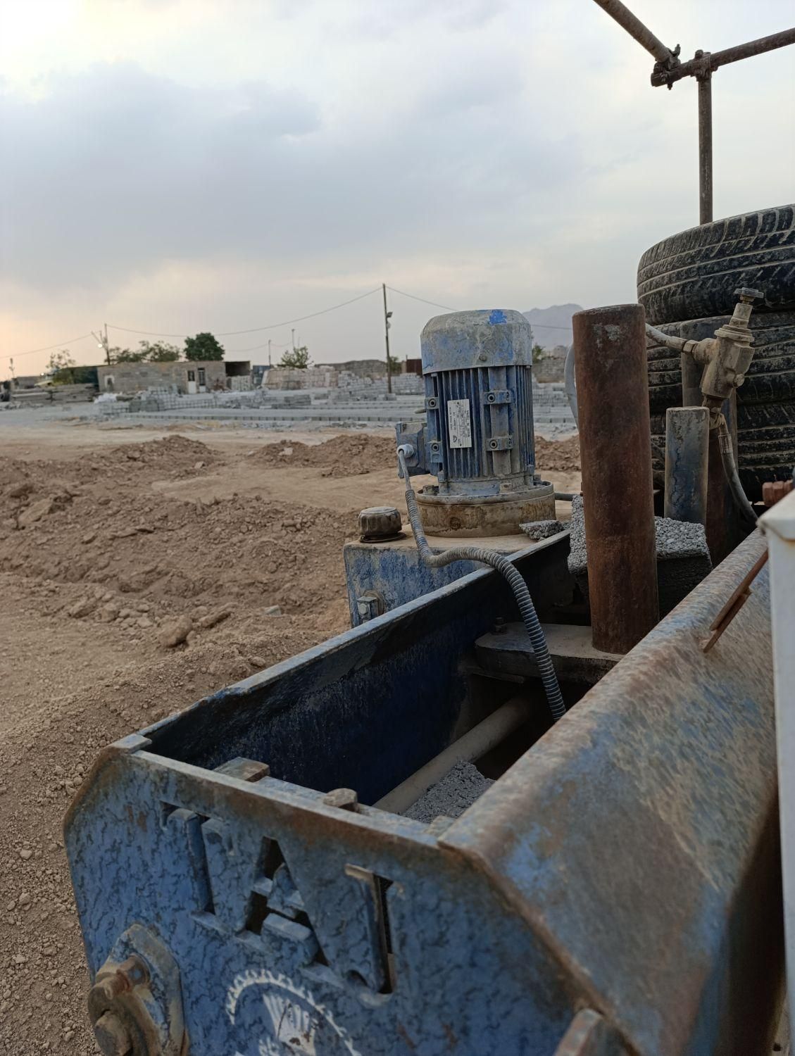 دستگاه‌بلو ک|ماشین‌آلات صنعتی|محمدشهر, شهرک پیام (مهرالبرز)|دیوار