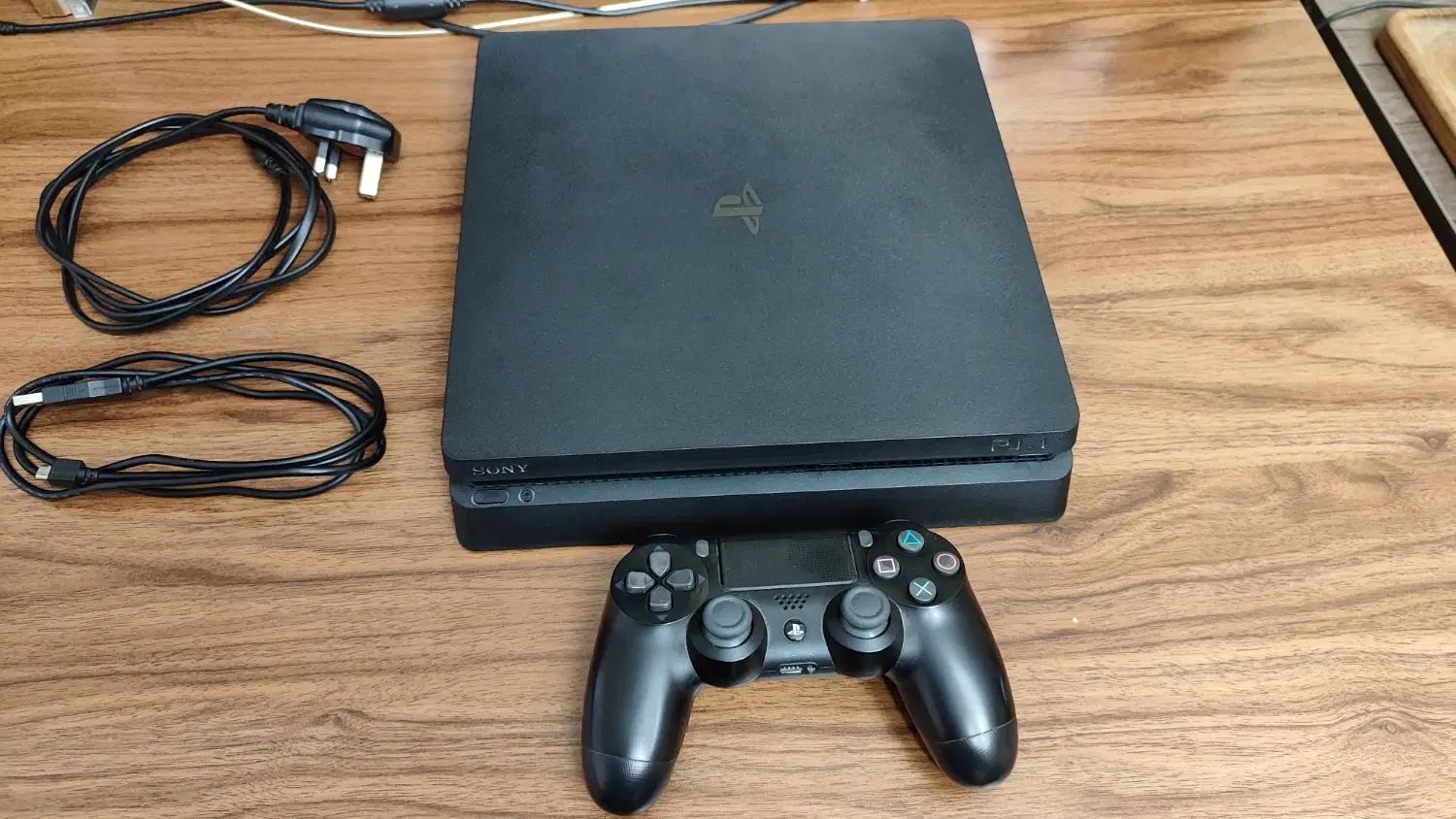 PS4 اسلیم دیسک خور 1 ترابایت به همراه دیسک بازی|کنسول، بازی ویدئویی و آنلاین|تهران, مرزداران|دیوار