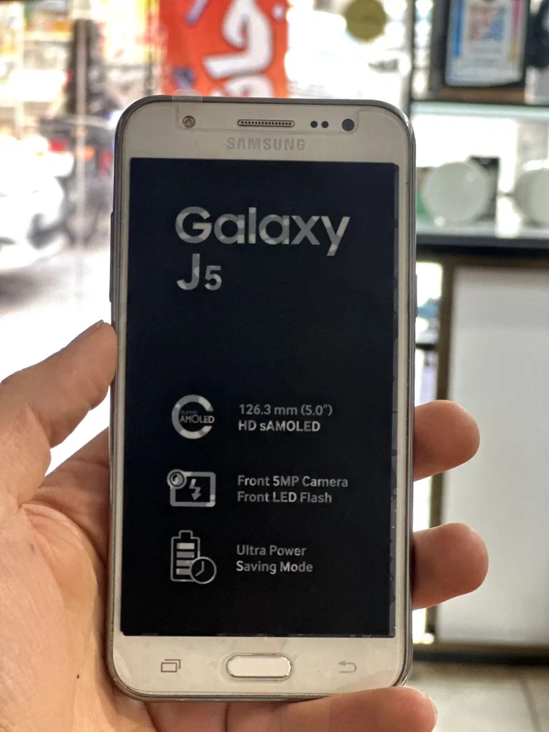 سامسونگ Galaxy J5 با حافظهٔ ۸ گیگابایت|موبایل|تهران, جلیلی|دیوار