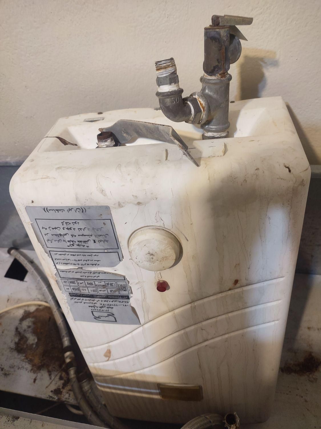 آبگرمکن برقی|آبگرمکن، پکیج، شوفاژ|کنارک, |دیوار