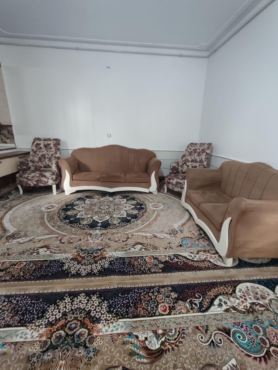 اجاره منزل همکف دربست ۸۵ متری در آیت الله سعیدی|اجارهٔ کوتاهمدت آپارتمان و سوئیت|کاشان, آیت الله سعیدی|دیوار