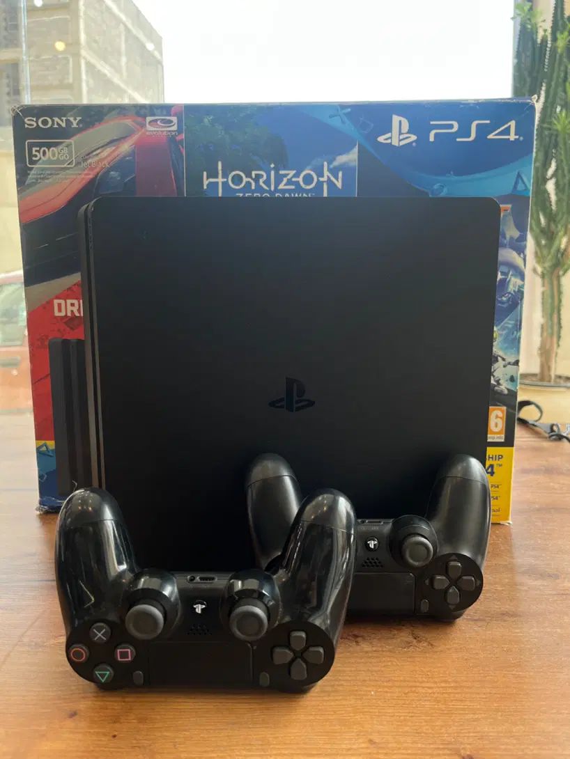 Ps4 slim ۵۰۰ گیگ|کنسول، بازی ویدئویی و آنلاین|کرج, کوی امامیه|دیوار