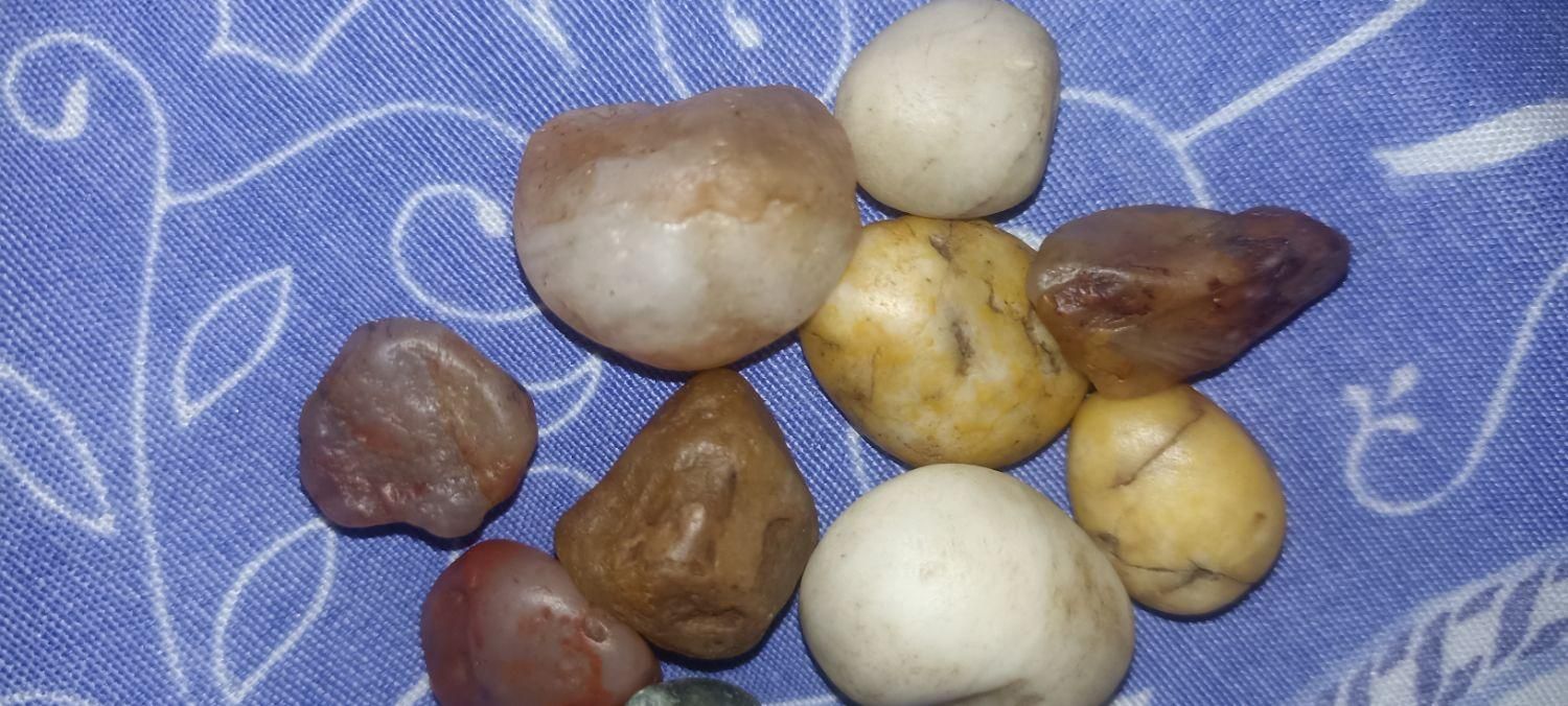 تعدادبسیار زیادسنگ راف اگات عقیق دوعددشهابسنگ|کلکسیون اشیاء عتیقه|چناران, |دیوار