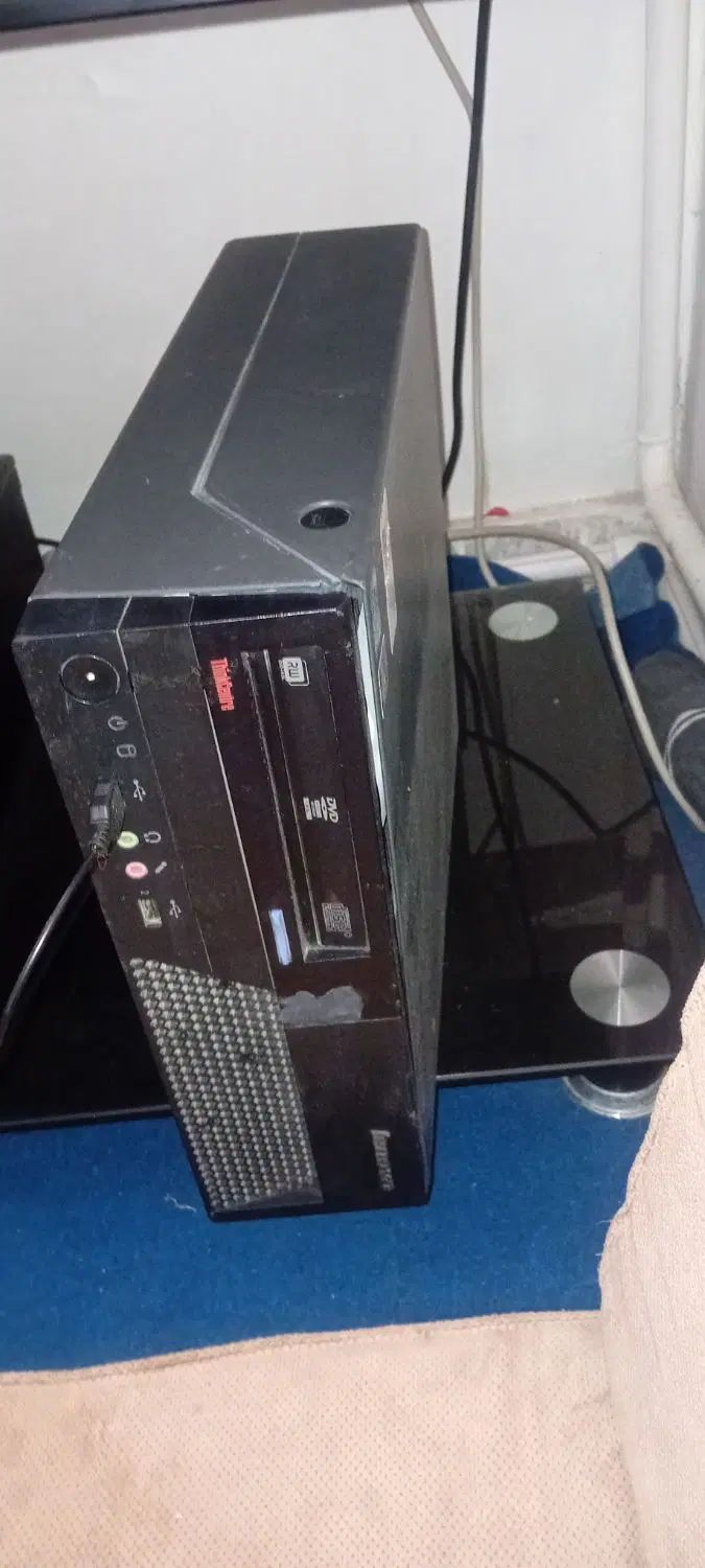 یه پایه کامپیوتر دسکتاپ مانیتور LG|رایانه رومیزی|تهران, خاوران|دیوار