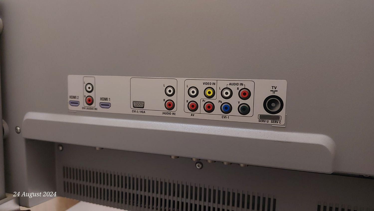 تلویزیون LCD فیلیپس ۴۲ اصلی سالم و کم کارکرد|تلویزیون و پروژکتور|تهران, دروس|دیوار