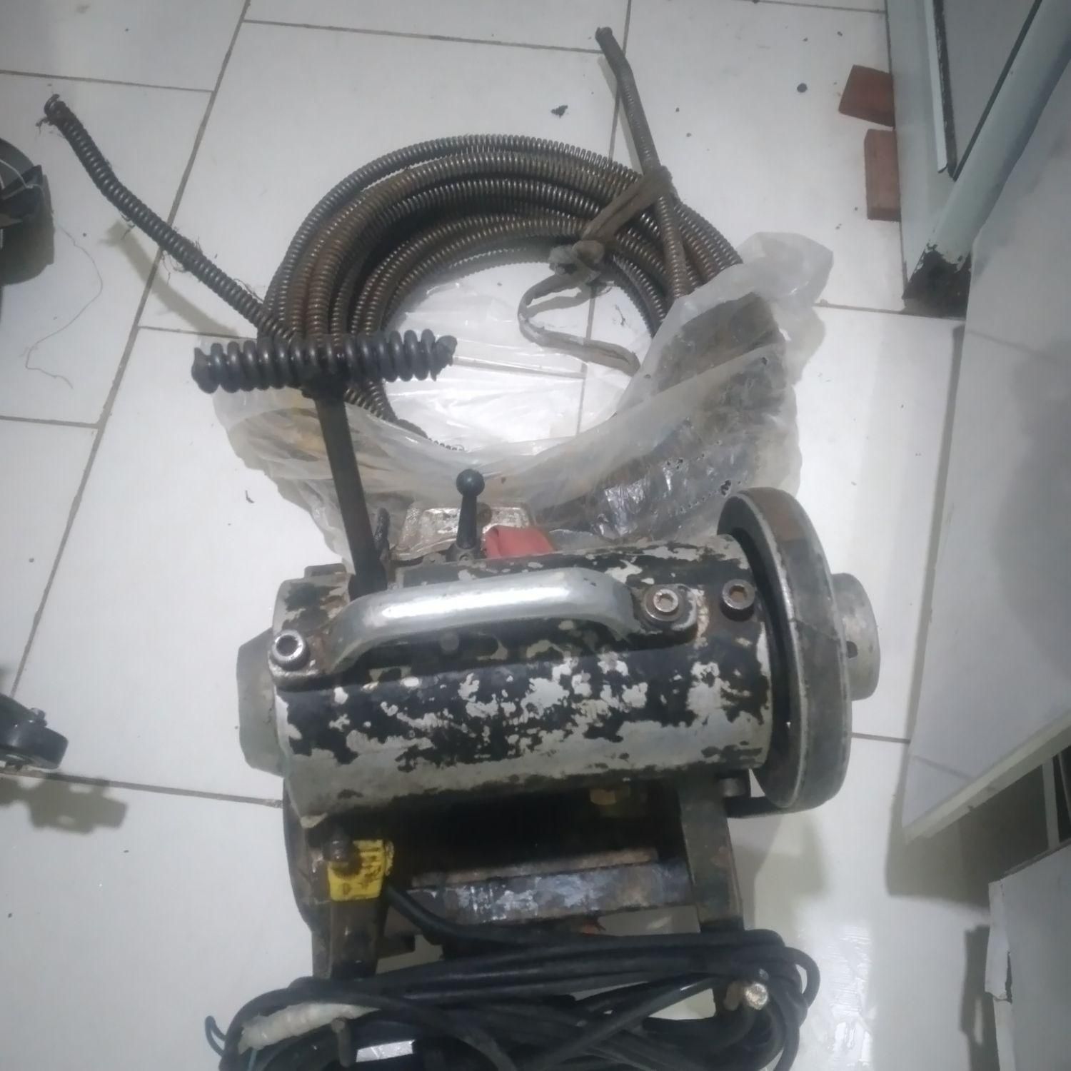 لوله بازکنی پرند فنر زنی.فنربرقی چاه بازکنی|خدمات پیشه و مهارت|پرند, فاز ۶|دیوار