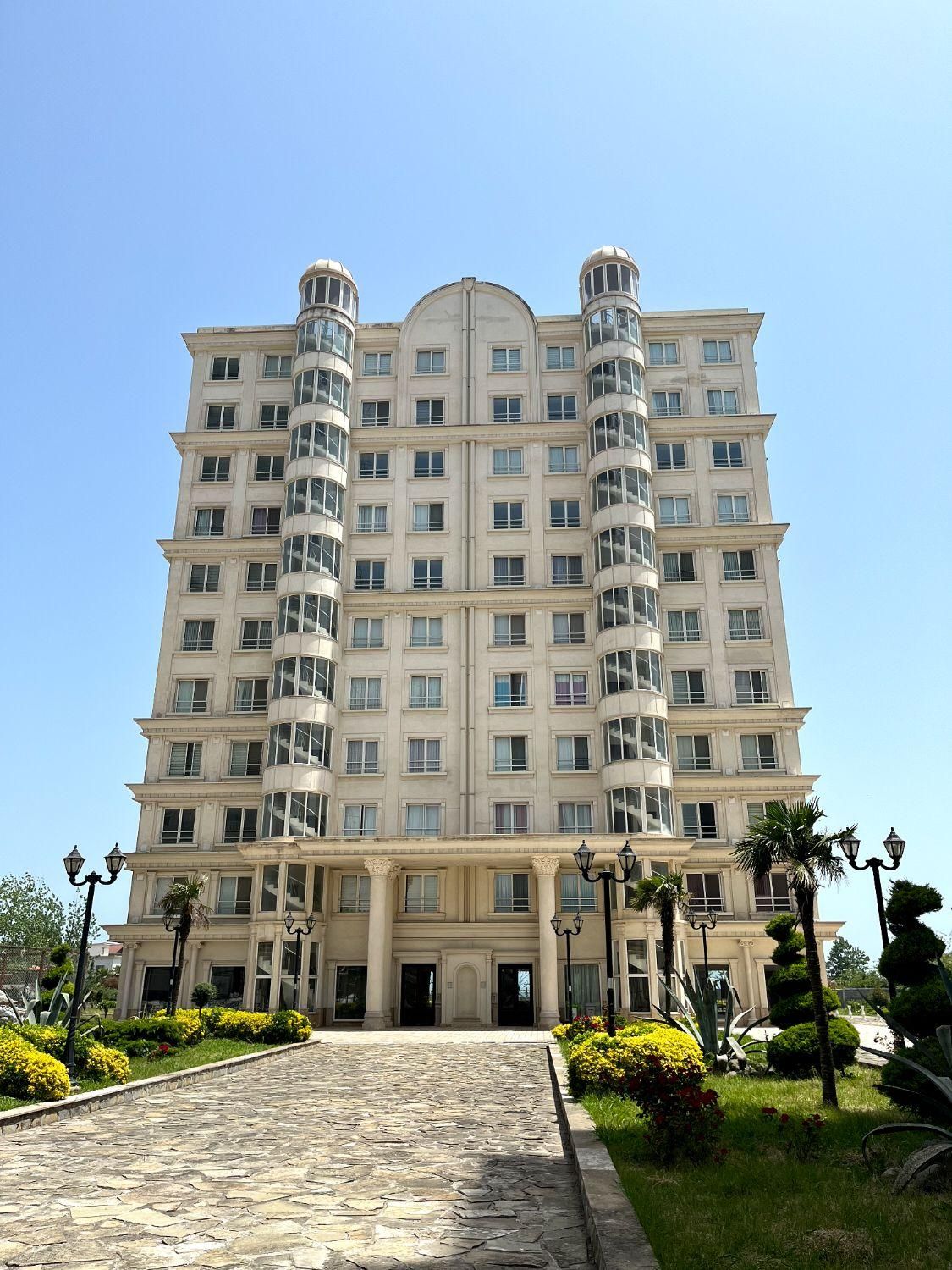 فروش طبقه 10 برج پردیس نصف نقد مابقی تهاتر با ملک|فروش آپارتمان|چاف و چمخاله, |دیوار