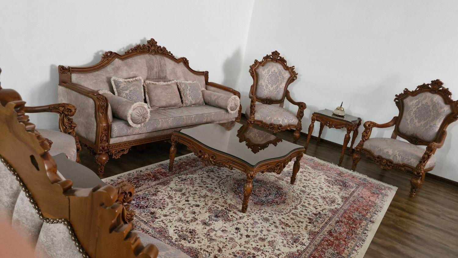 مبلمان چوب ۹نفره همراه با ناهارخوری۸نفره|مبلمان خانگی و میز عسلی|اصفهان, کوی امیریه|دیوار