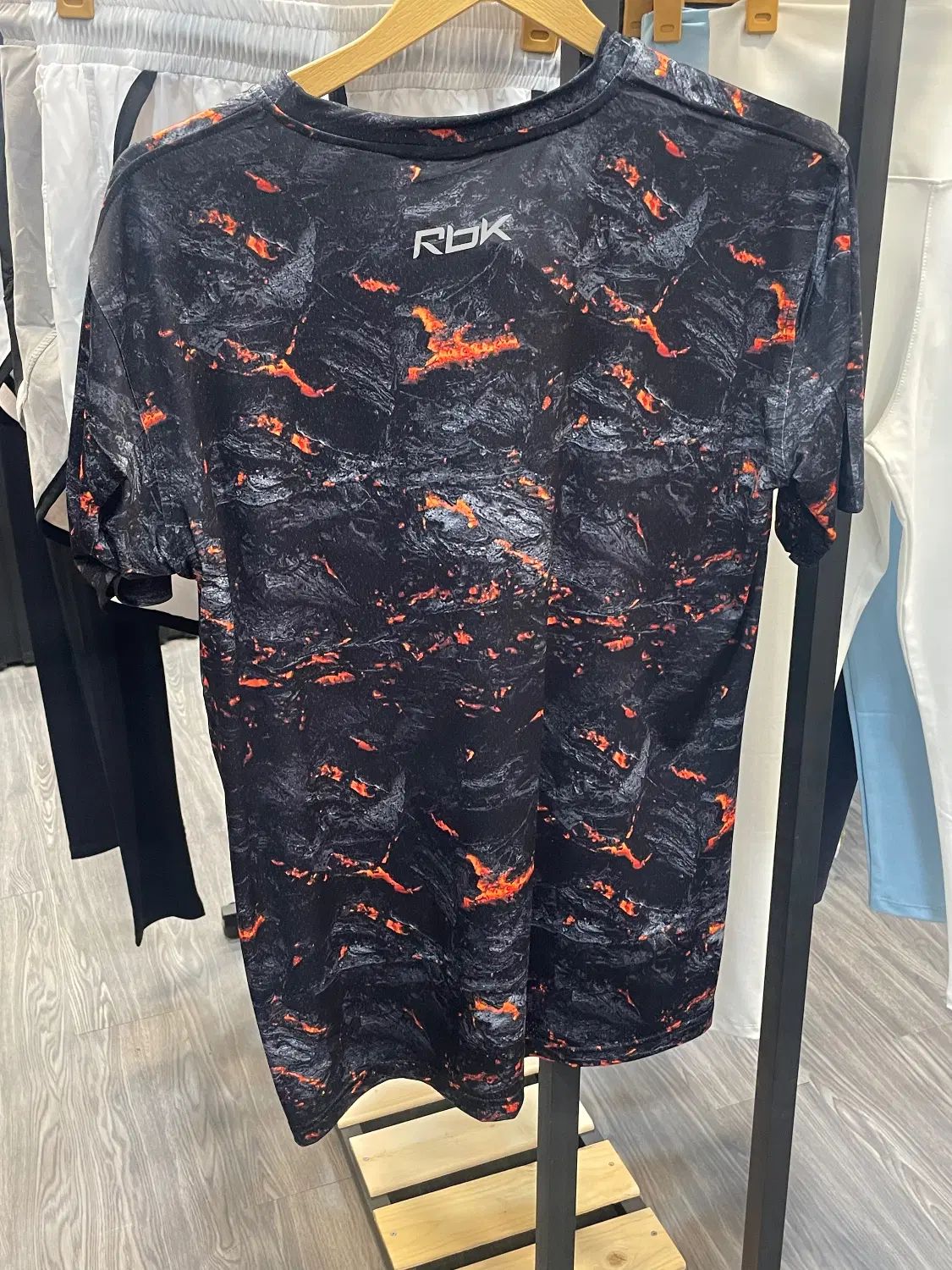 تیشرت ورزشی Reebok|لباس|تهران, جنت‌آباد جنوبی|دیوار