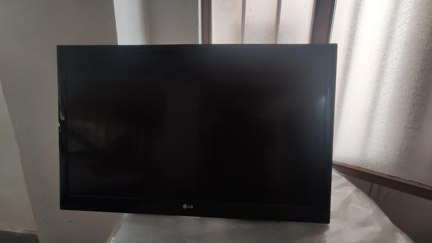 تلویزیون ال ای دی LG42 اینج|تلویزیون و پروژکتور|ماکو, |دیوار