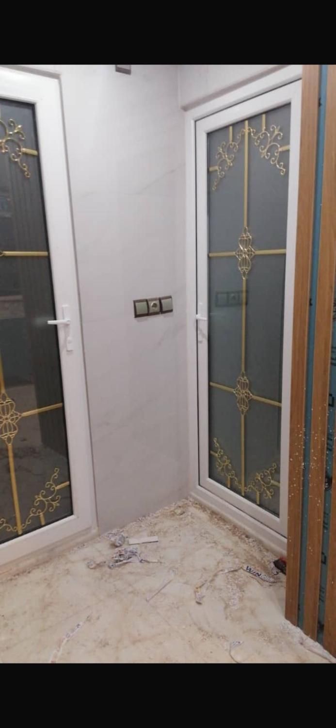 تولید کننده انواع درب پنجره upvc و شیشه سکوریت|مصالح و تجهیزات ساختمان|شیراز, شهرک صنعتی|دیوار