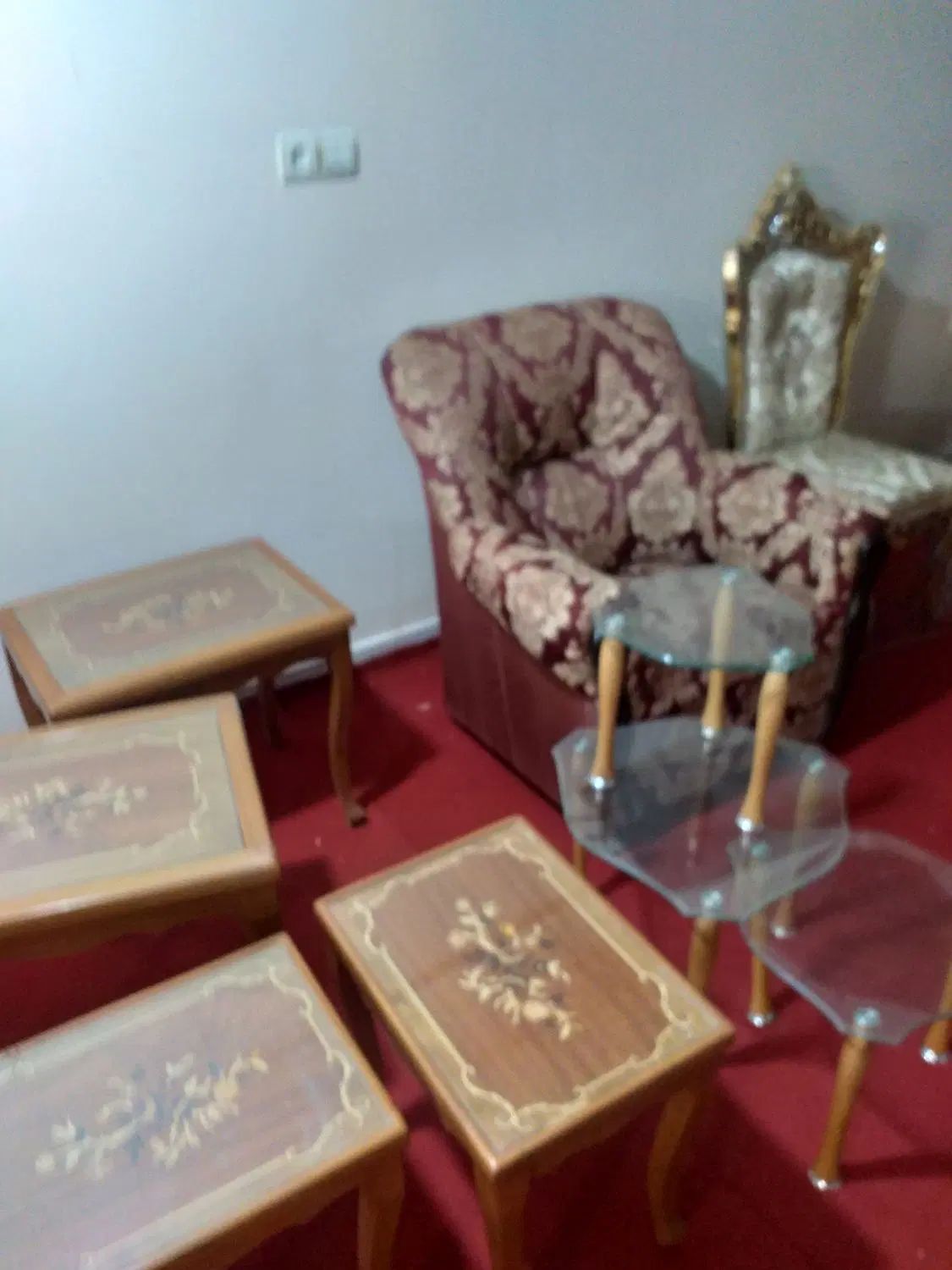 مبل راحتی ۹نفره به همراه جلو مبلی ودودست|مبلمان خانگی و میز عسلی|کرج, محمد آباد|دیوار