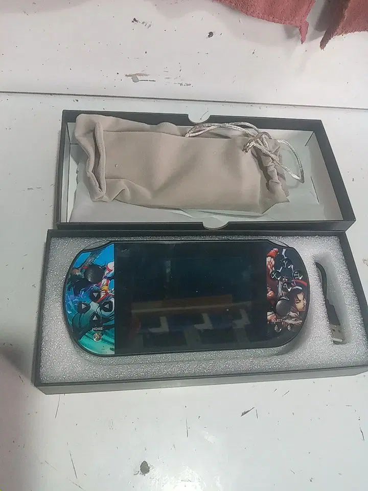 گیم دستی psp  با ۸۰۰ بازی داخلش|کنسول، بازی ویدئویی و آنلاین|رشت, سلیمانداراب|دیوار