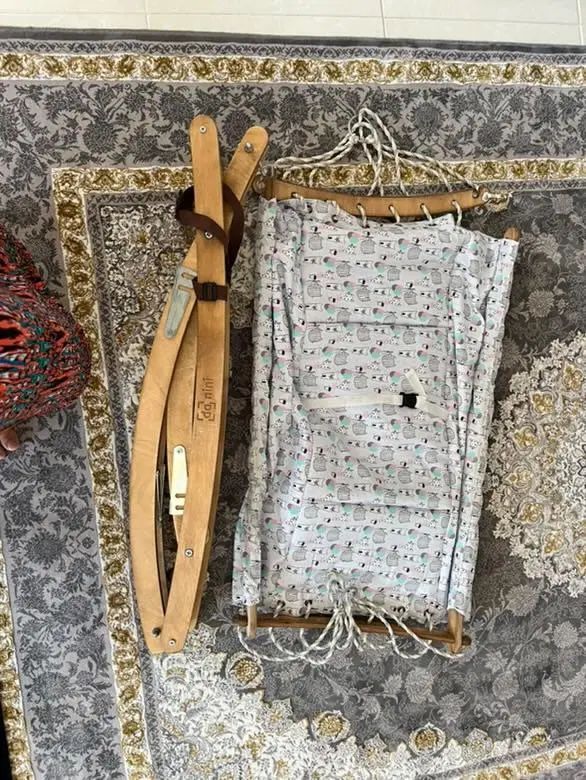 دو عدد گهواره مخصوص بچه های رفلاکسی در حد نو|اسباب و اثاث بچه|بروجرد, |دیوار