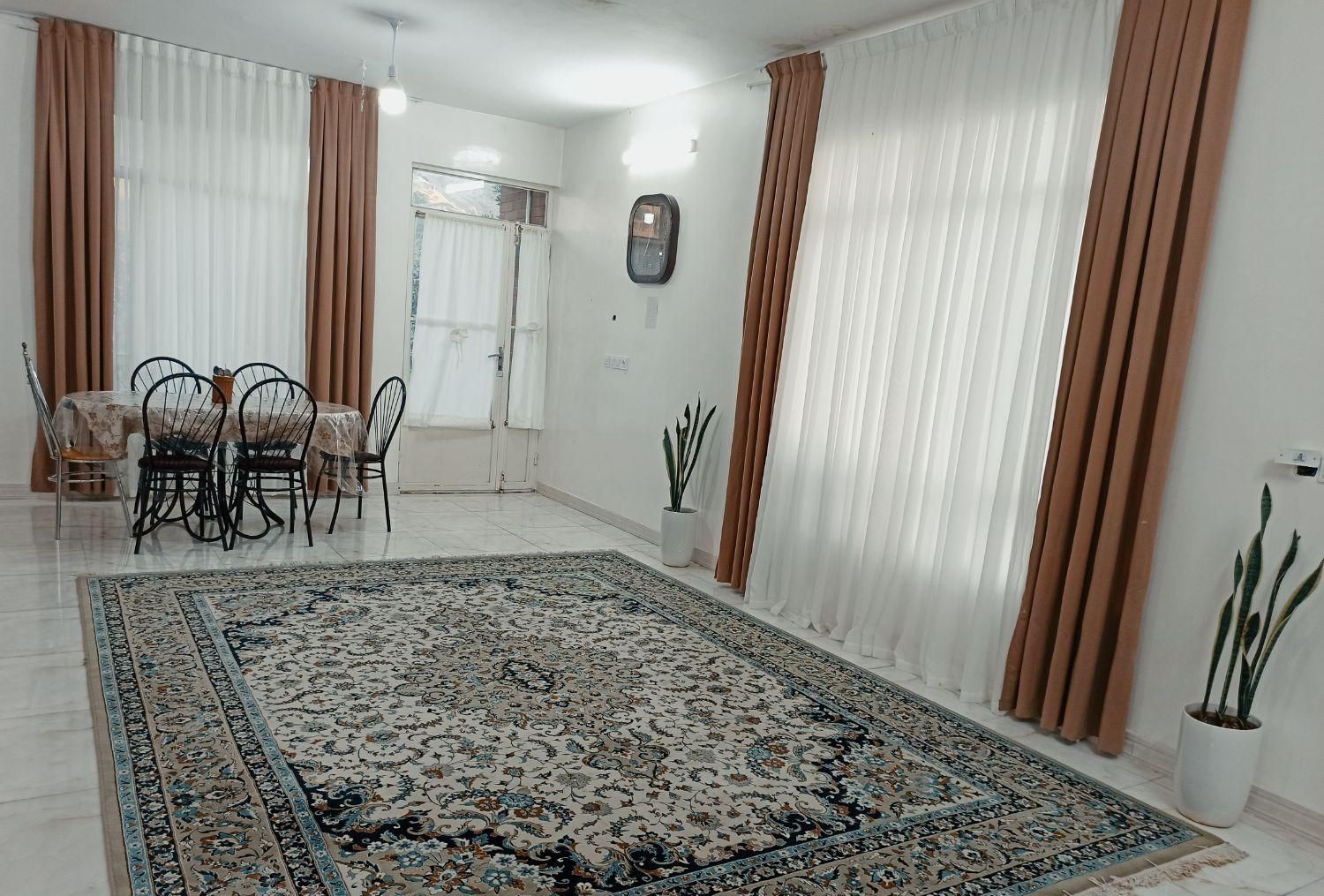 اجاره کوتاه مدت ویلا گلدشت|اجارهٔ کوتاه‌مدت ویلا و باغ|بروجرد, |دیوار