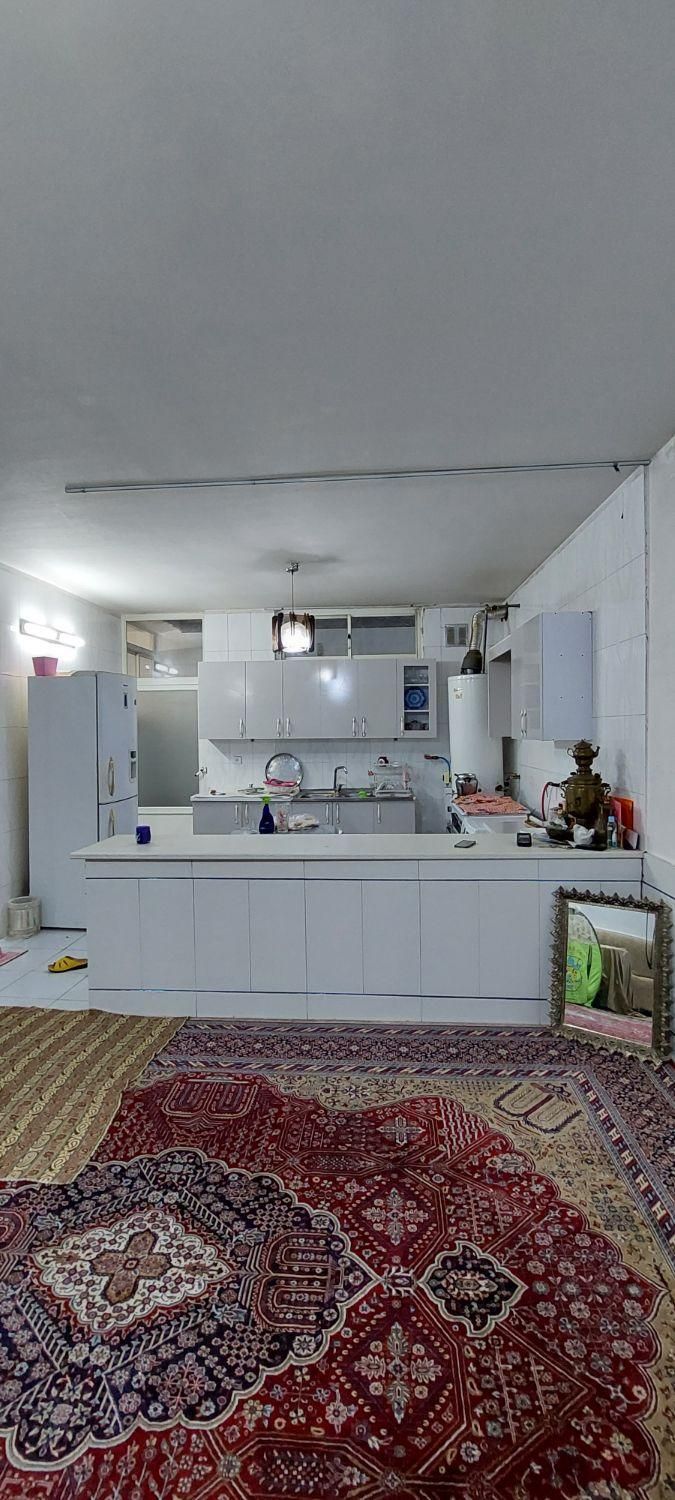 منزل ویلایی ۲۰۰ متر سنداردرب حیاط شهرک قهجاورستان|فروش خانه و ویلا|اصفهان, قهجاورستان|دیوار