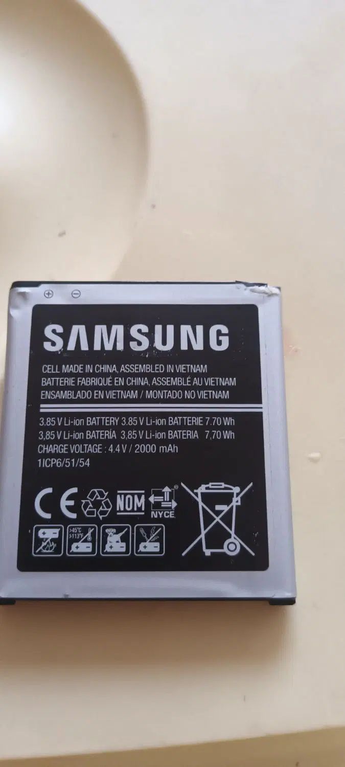 سامسونگ Galaxy J2 با حافظهٔ ۸ گیگابایت|موبایل|مشهد, هفده شهریور|دیوار