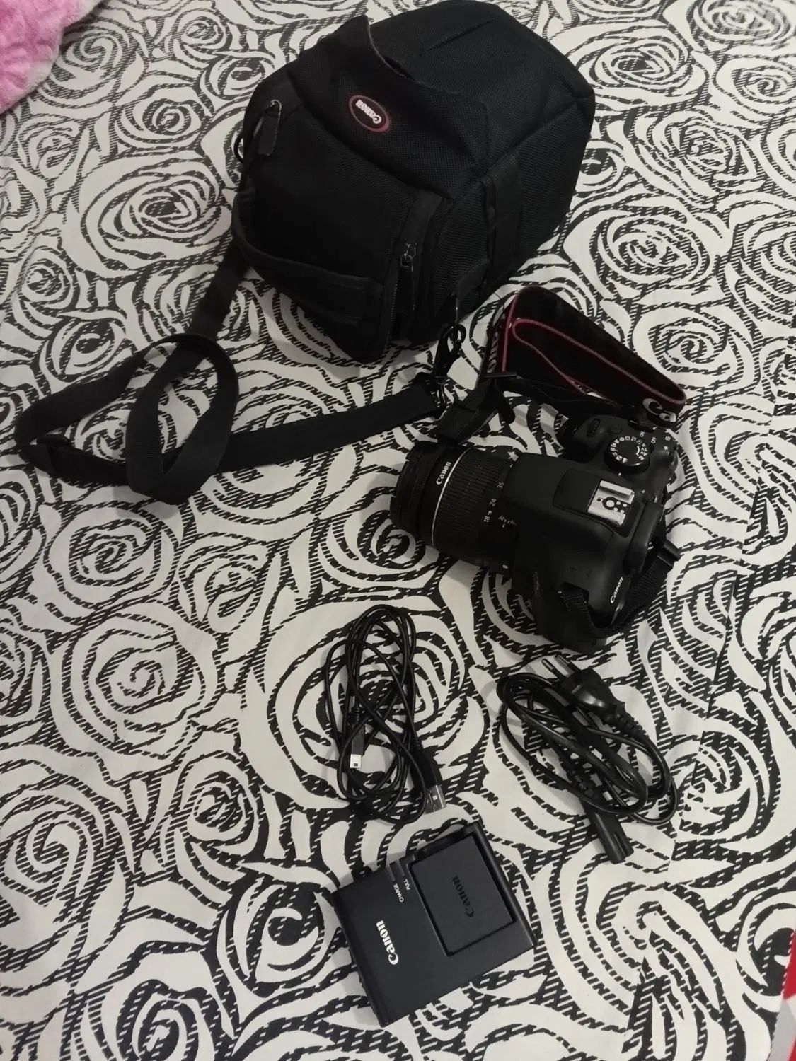 دوربین canon1300D|دوربین عکاسی و فیلم‌برداری|تهران, شمس‌آباد|دیوار
