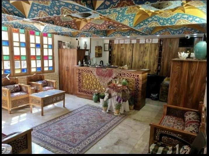 سوییت سویت مهمانپذیر اقامتگاه گنبد مینا اصفهان|اجارهٔ کوتاه‌مدت آپارتمان و سوئیت|اصفهان, نقش جهان|دیوار