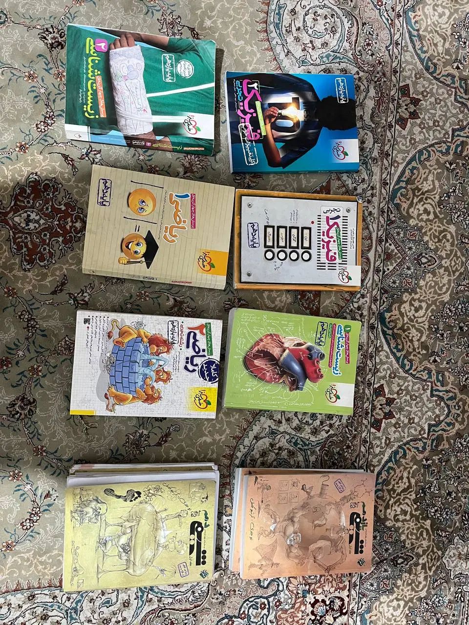 پک کتابای ۱۰ و ۱۱ کنکور زیر قیمت + اشانتیون|کتاب و مجله آموزشی|خرم‌آباد, |دیوار