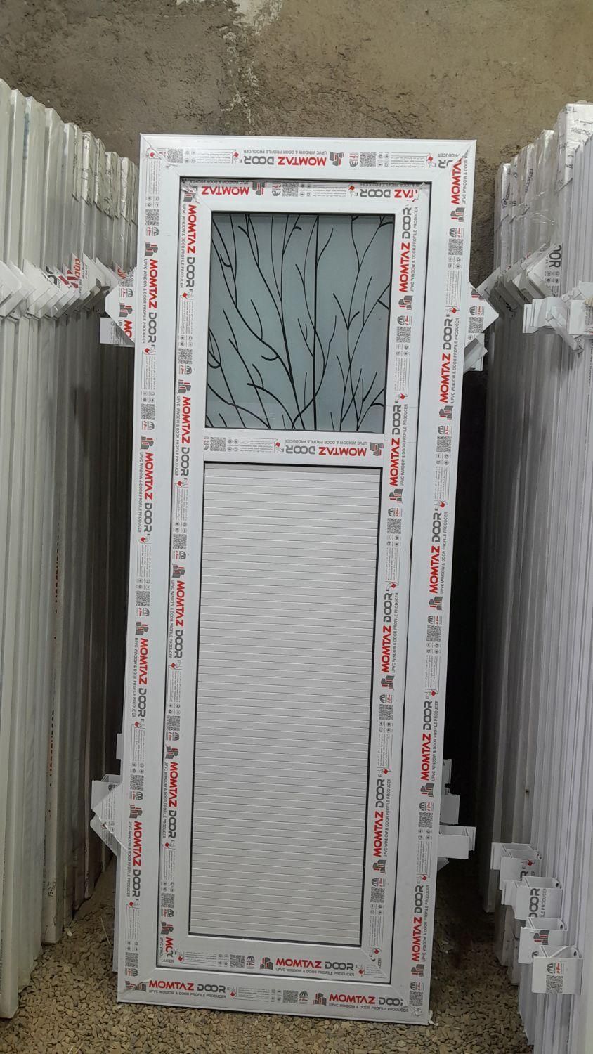 درب چوبی اتاقی ورودی پی وی سی آهنی|مصالح و تجهیزات ساختمان|مشهد, طبرسی شمالی|دیوار