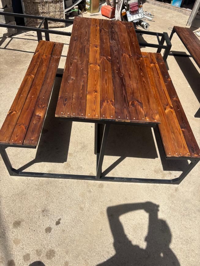 نیمکت و میز چسبیده طرح T|صندلی و نیمکت|اصفهان, رهنان|دیوار