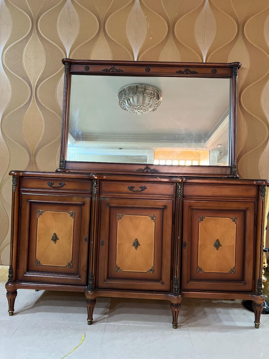 آینه و‌کنسول تمام چوب|بوفه، ویترین، کنسول|بندر ماهشهر, |دیوار