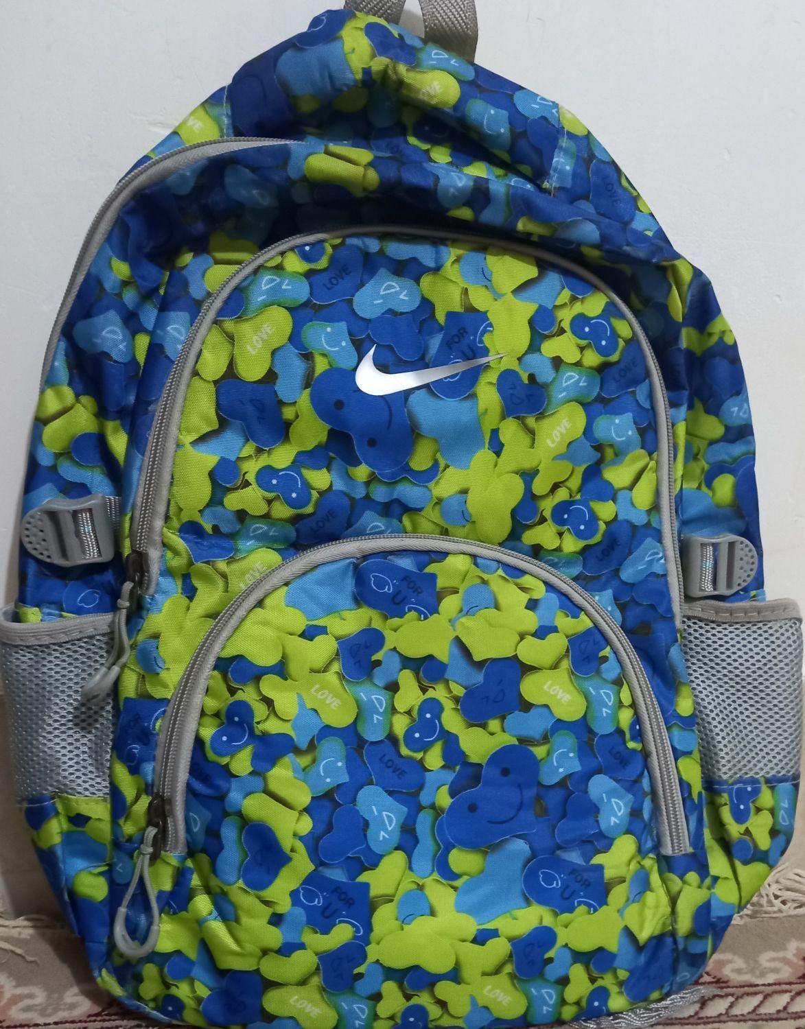 کوله پشتی زیبا وجا دار سه بعدی|کیف، کفش، کمربند|آران و بیدگل, |دیوار