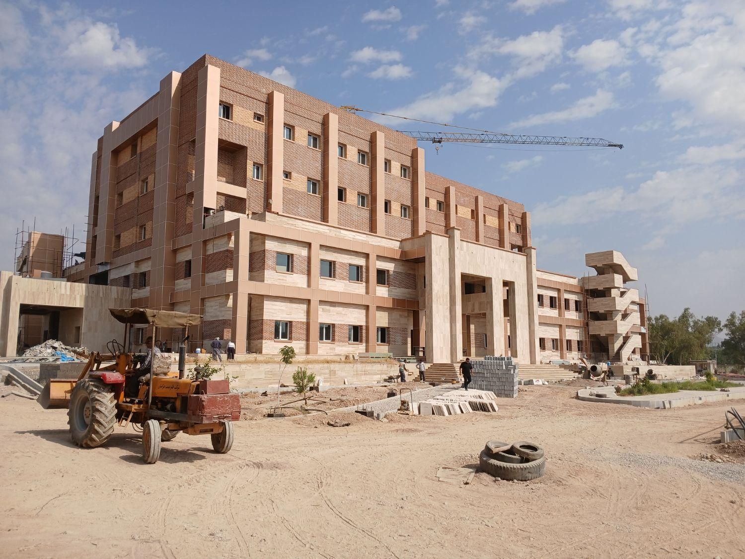 نمای کامپوزیت،  نمای کرتین وال|خدمات پیشه و مهارت|اصفهان, باغ فدک|دیوار