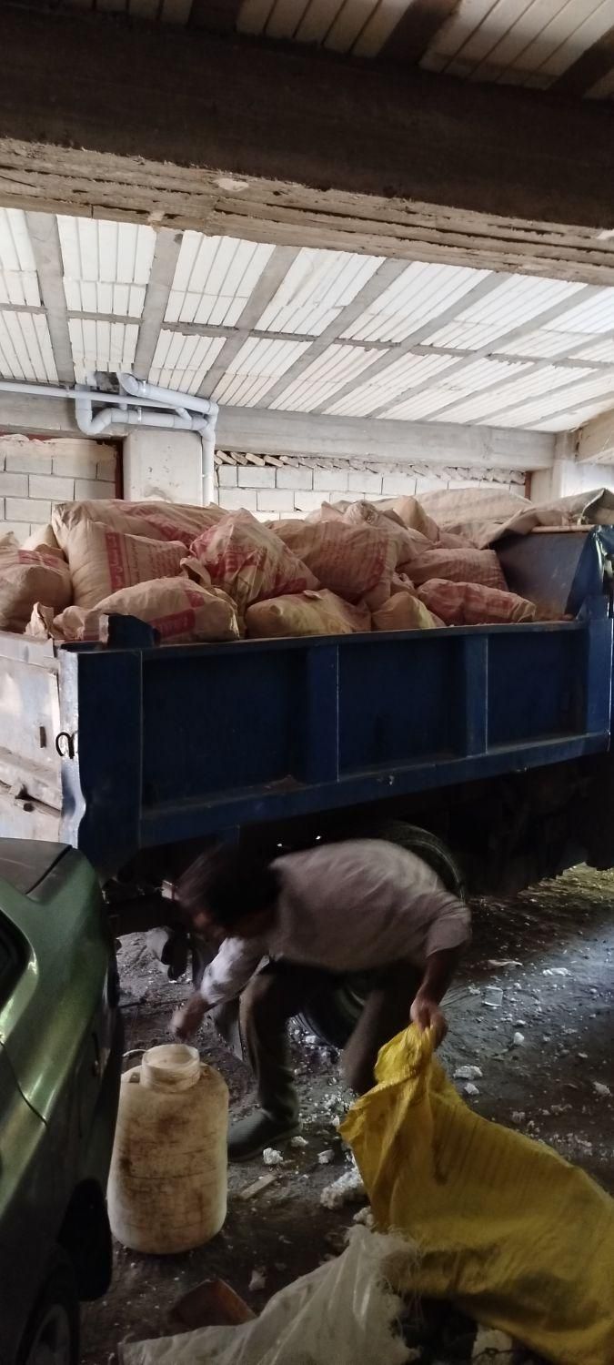 حمل نخاله و خاک باغچه و ماسه با نیسان|خدمات حمل و نقل|تبریز, |دیوار