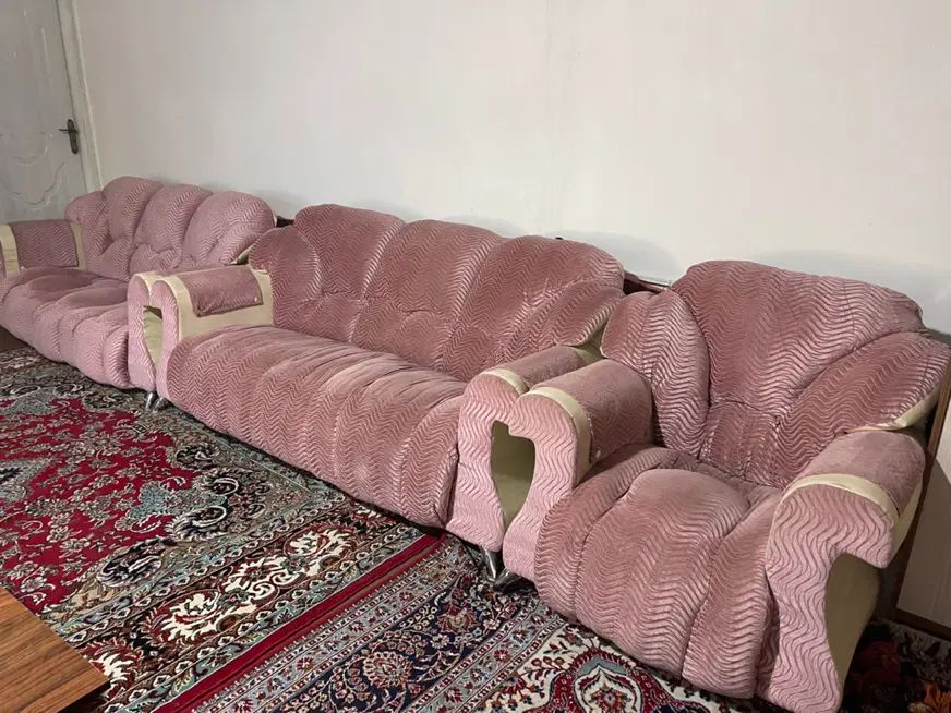مبلمان ۷نفره|مبلمان خانگی و میز عسلی|مشهد, فارغ التحصیلان|دیوار