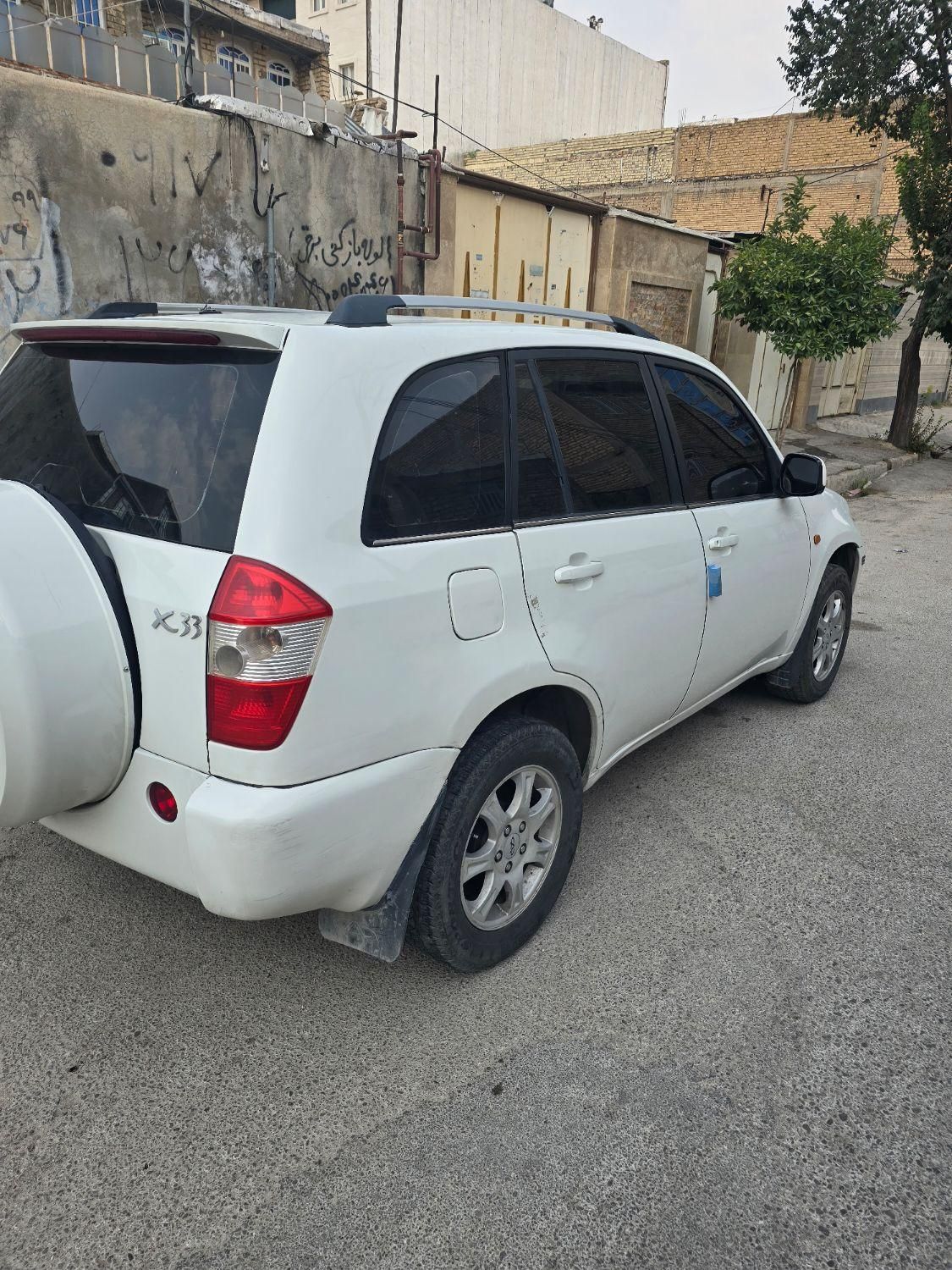 ام‌وی‌ام X33 دنده‌ای، مدل ۱۳۹۰|خودرو سواری و وانت|مرودشت, بیست متری بیمارستان|دیوار