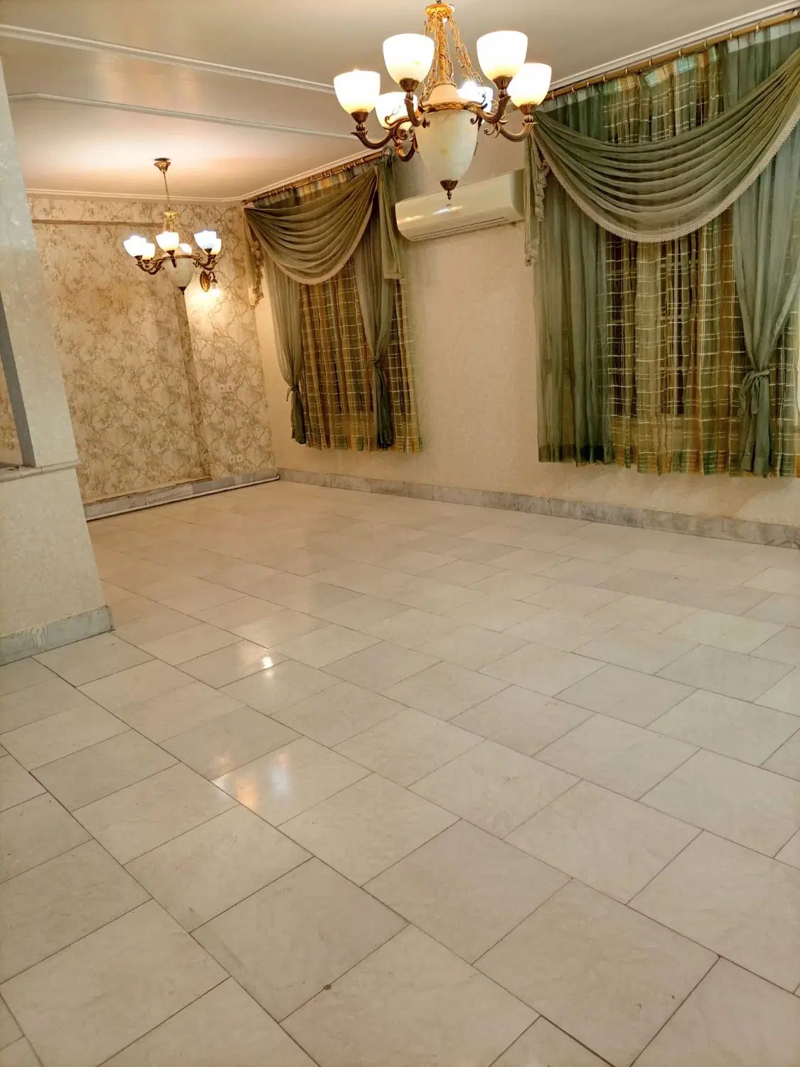 طبقه اول/90 متری/2خوابه/خیابان رجایی بعد از نقوی|اجارهٔ خانه و ویلا|کاشان, میانچال|دیوار