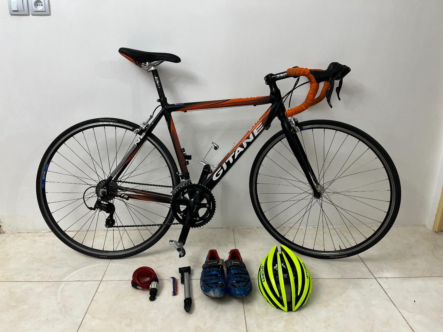 دوچرخه کورسی gitane|دوچرخه، اسکیت، اسکوتر|شیراز, بعثت|دیوار