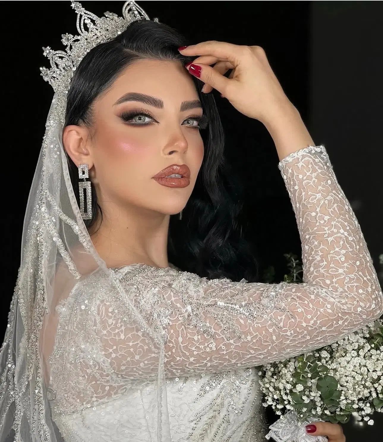 افر ویژه عروس و‌همراهی میکاپ و‌شنیون|خدمات آرایشگری و زیبایی|مشهد, فلسطین|دیوار