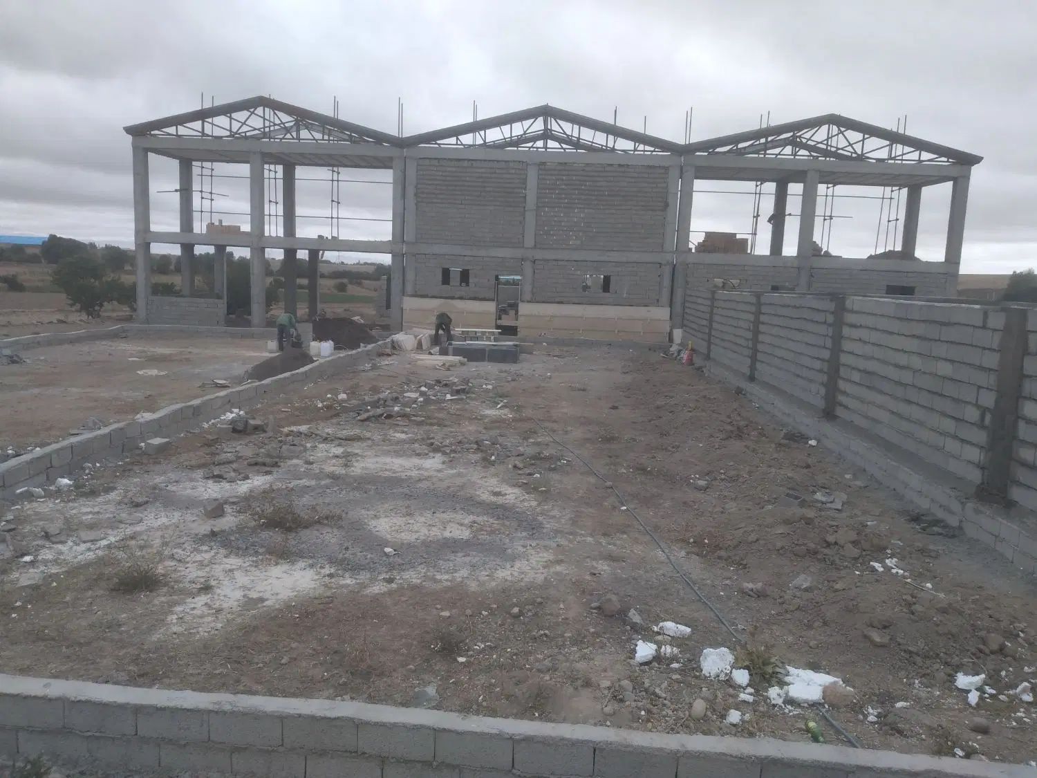 گچ کار و سنگ کار و بنا و کارگر ساده نیازمندیم|استخدام معماری، عمران و ساختمانی|اردبیل, |دیوار