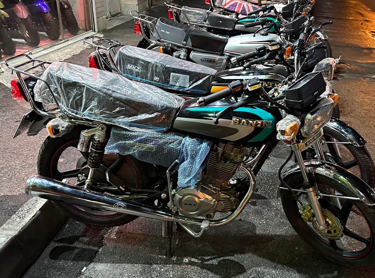 احسان ۱۲۵ .150.200 لیفان فول اسپرت دوازده ماهه|موتورسیکلت|اراک, |دیوار