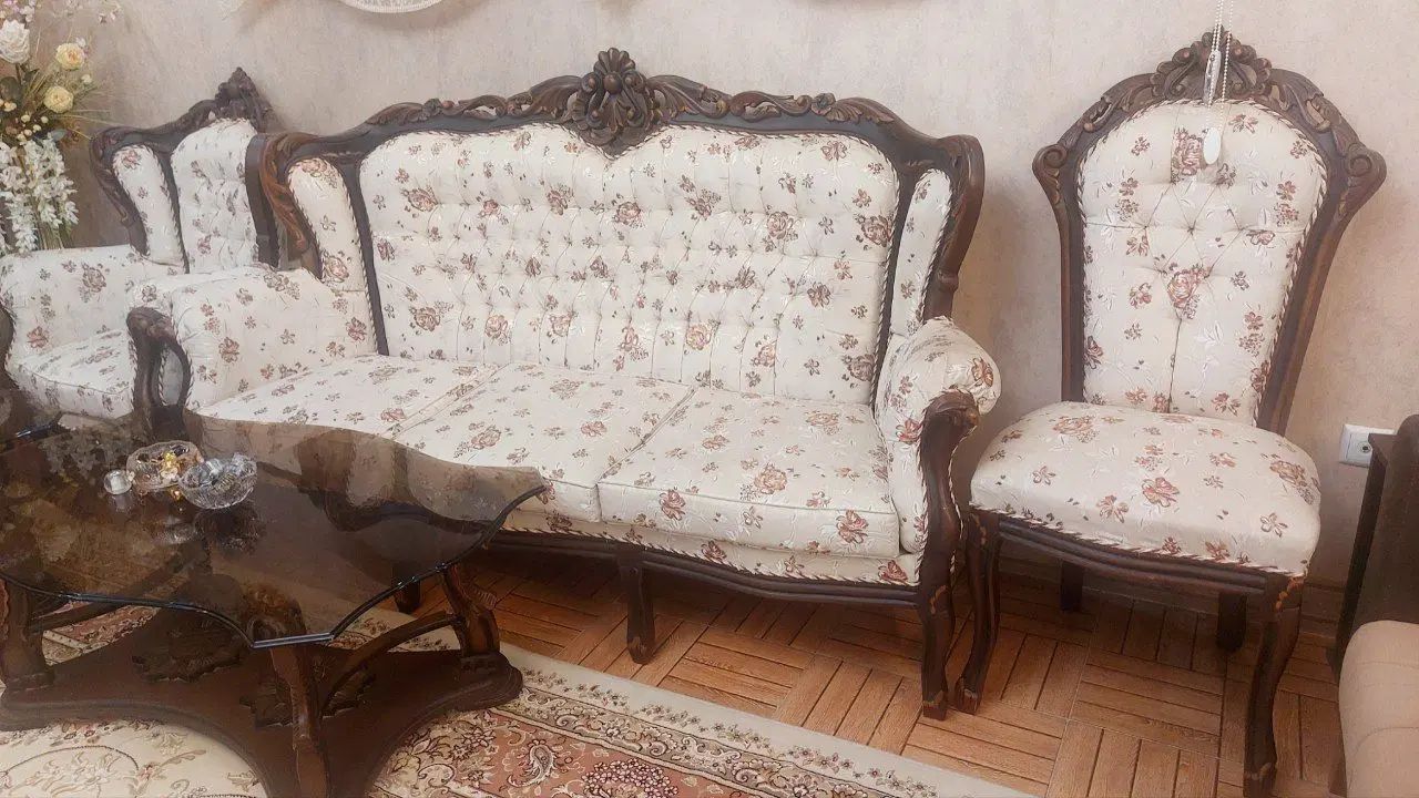 مبل چوب گردو و راحتی|مبلمان خانگی و میز عسلی|اصفهان, بوستان آینه خانه|دیوار