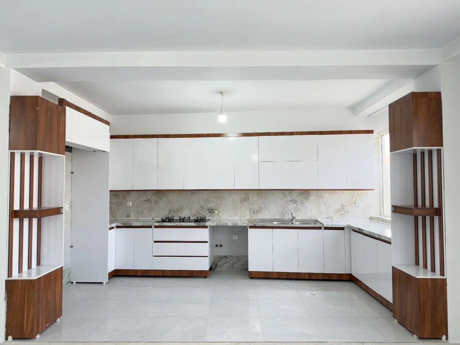 ۱۲۲ متری/تاپ لوکیشن/خوش نقشه/فول/مالک فروشنده|فروش آپارتمان|الیگودرز, |دیوار
