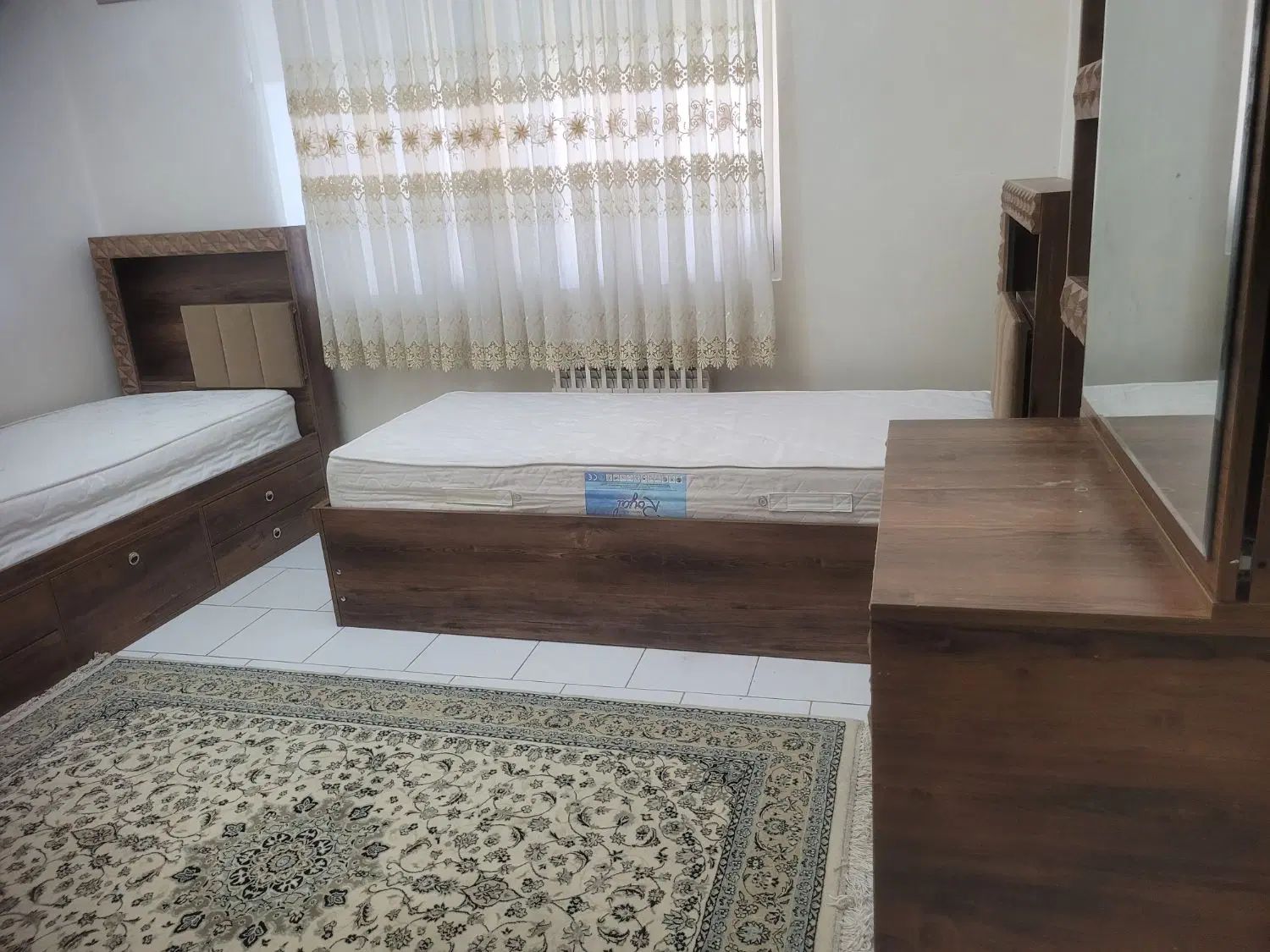 دوعدد تخت یک نفره با میزآرایش ،تشک|تخت و سرویس خواب|تهران, آشتیانی|دیوار