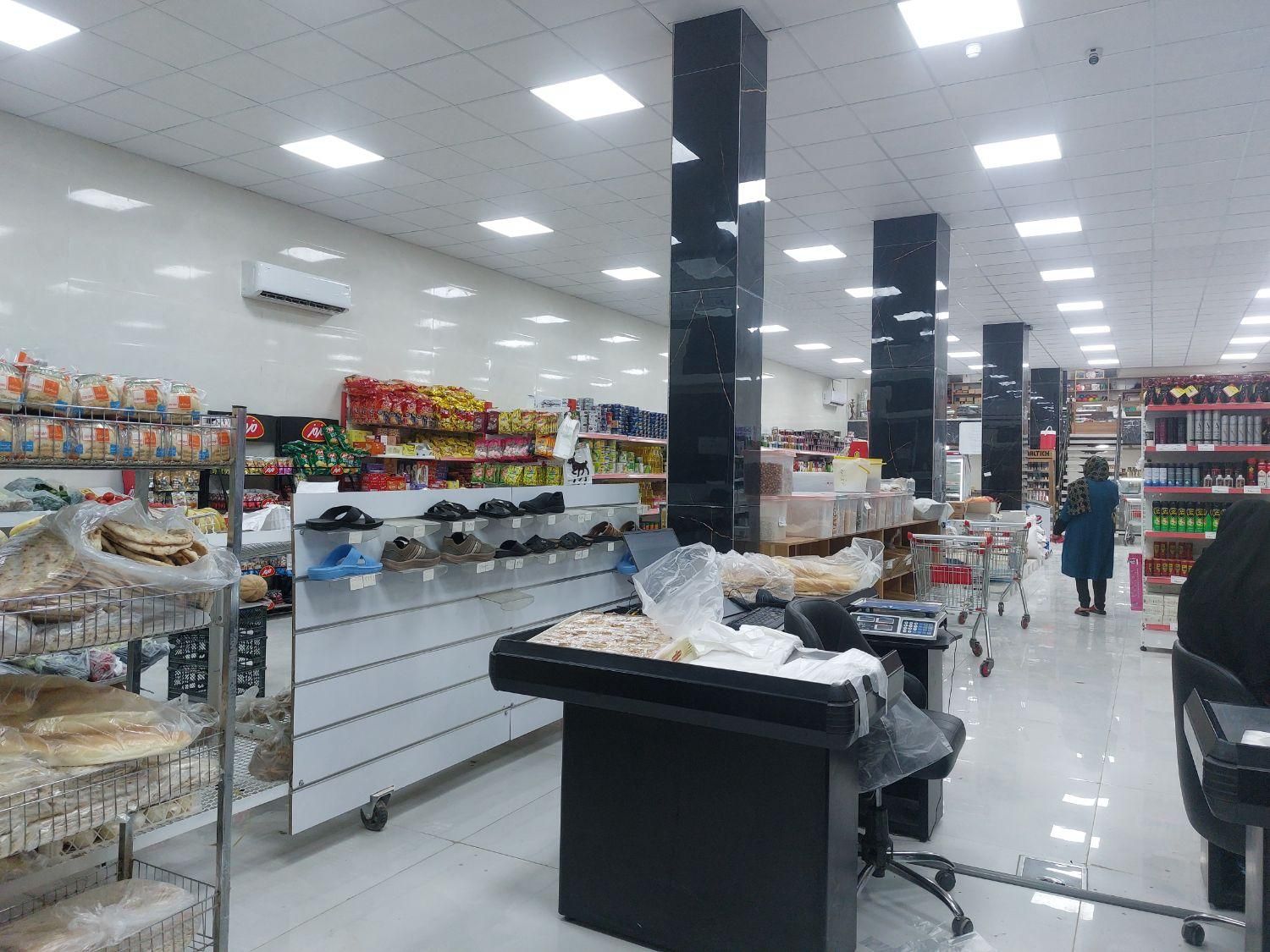 استخدام صندوقدار /چیدمان|استخدام خدمات فروشگاه و رستوران|یزد, |دیوار