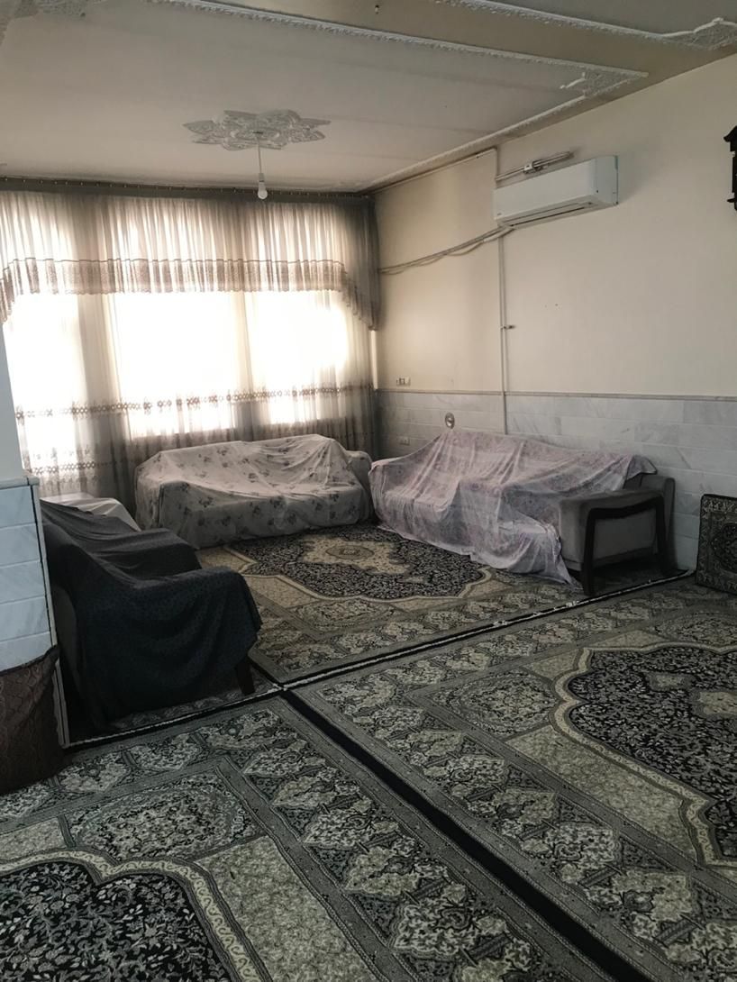 خانه ویلایی واقع در بلوار همت|فروش خانه و ویلا|قم, امامزاده ابراهیم|دیوار