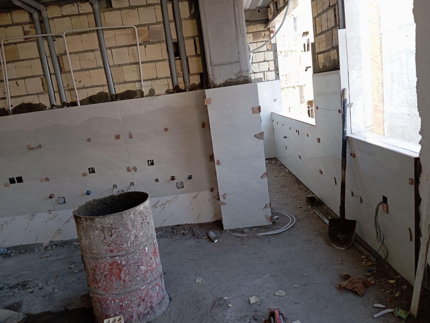 استا بنا افغان هرنوع کاشی سرامک دیوارچنی سیمانکاری|خدمات پیشه و مهارت|سیرجان, |دیوار